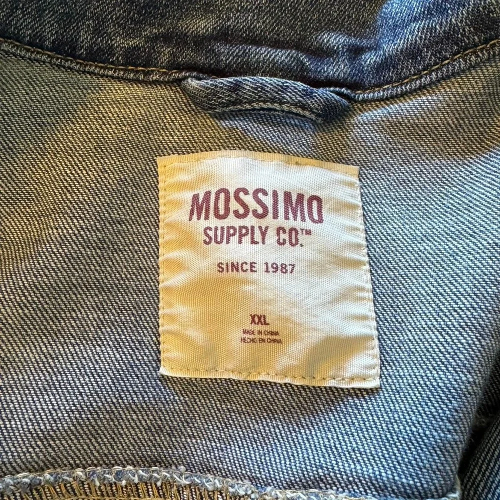 Mossimo blue denim jacket with distressed details, size XXL